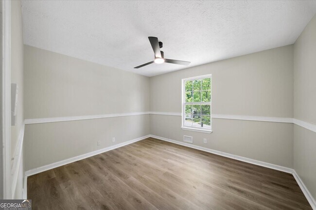 Building Photo - 103 Farmington Dr