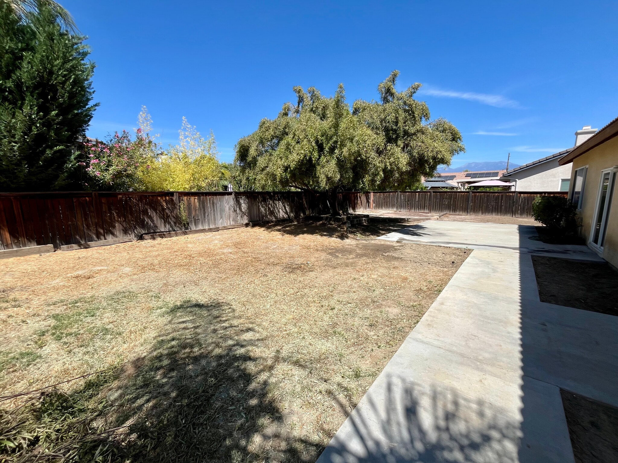 Building Photo - 1559 Park Meadows Dr