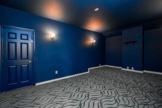 Building Photo - 24918 Meadowthorn Crest Ln