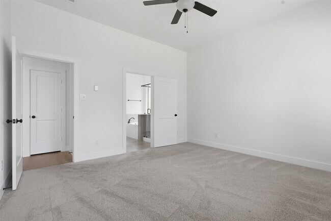 Building Photo - 313 Rise Ln