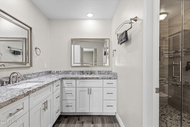Building Photo - 8642 E San Bruno Dr