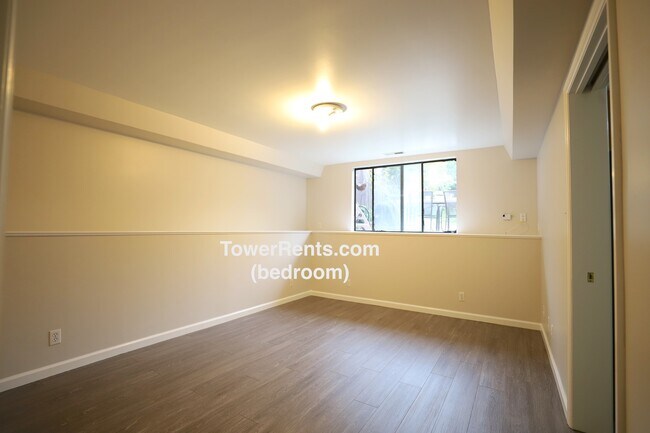 Building Photo - 2566-2568 22nd Avenue