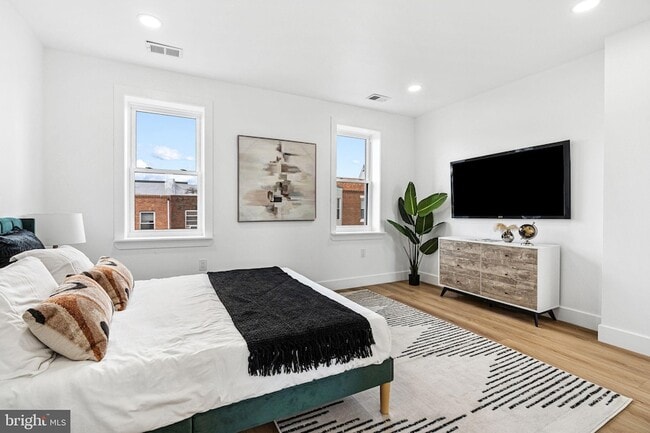 Building Photo - 908 Reed St