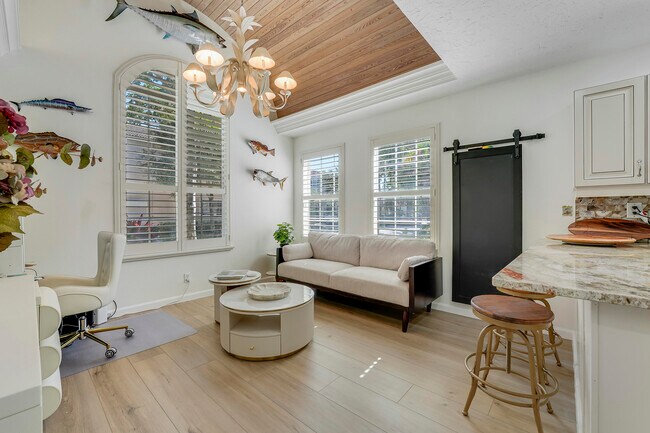 Building Photo - 26 Vía Aurelia