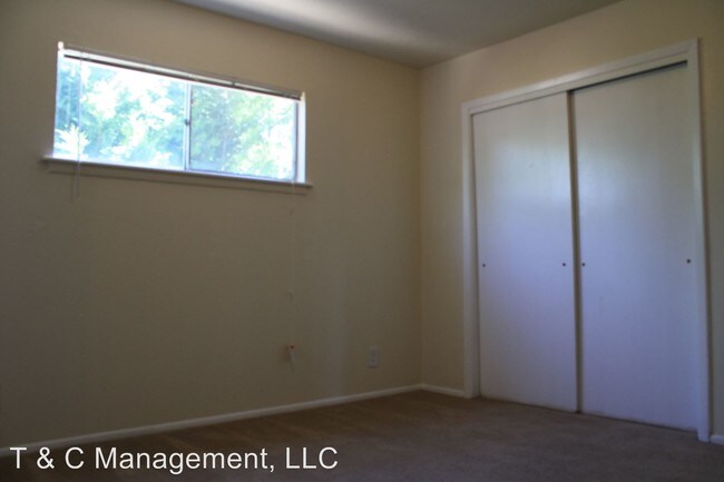 Building Photo - 3803 Aspen Ave NE