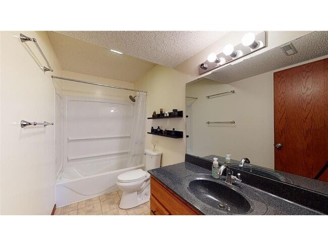 Building Photo - 6353 Freedom Ln NW