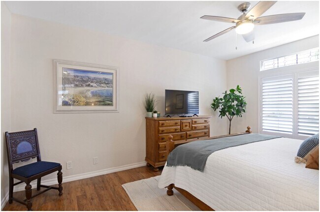 Building Photo - Fully Furnished Short Term Ocean Close Rental
