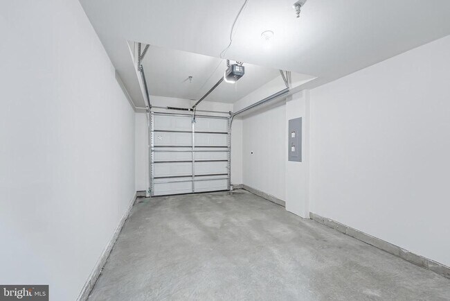 Building Photo - 21815 Express Ter