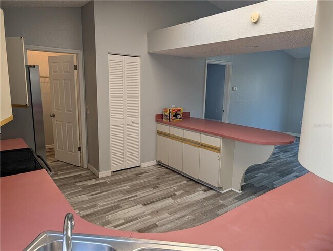 Building Photo - 5327 Baldock Ave