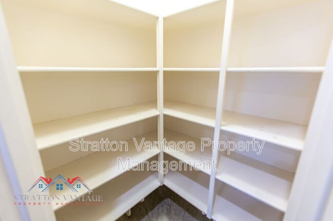 Building Photo - 256 N Jesse St