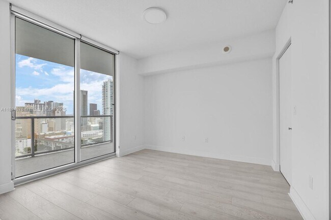 Building Photo - 185 SW 7th St