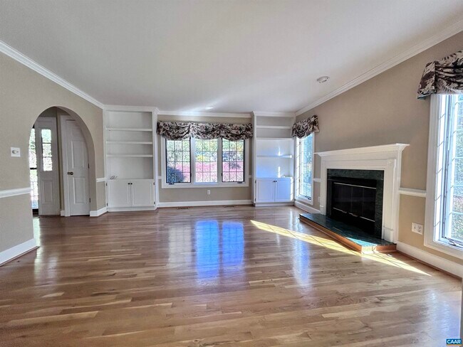 Building Photo - 41 Bolling Cir