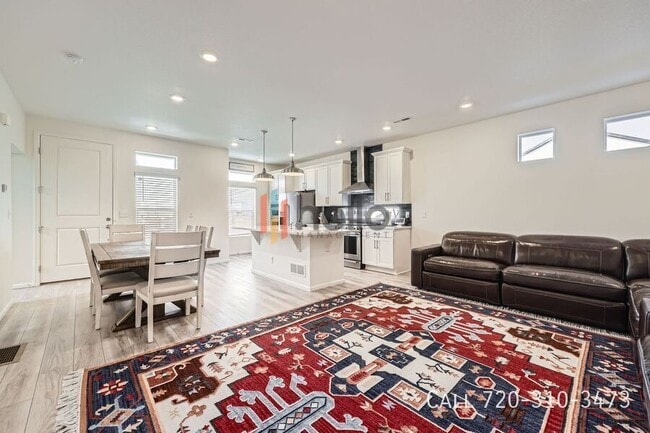 Building Photo - 10196 Worchester St