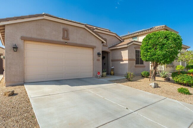 Building Photo - Welcome Home! This stunning 4 bedroom, 3 b...