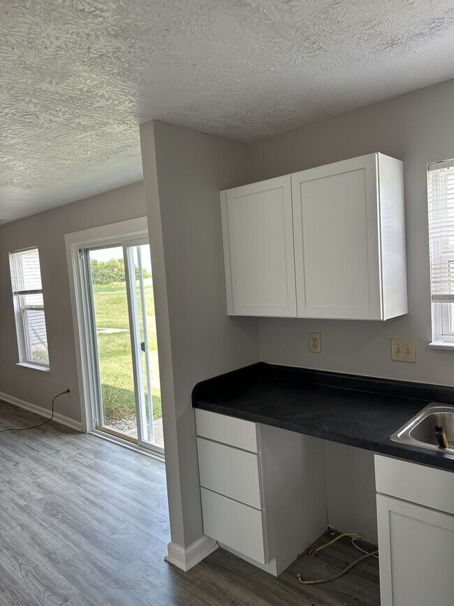 Building Photo - 2840 Rand Ln