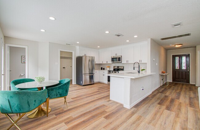 Building Photo - 21106 Machall Manor Ct