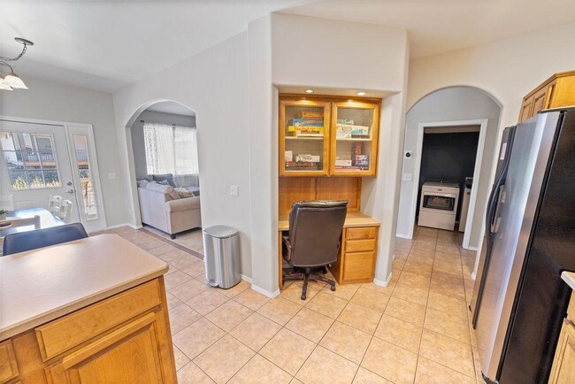 Building Photo - 603 Brookline Loop