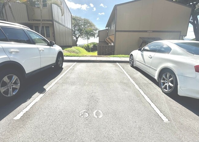 Building Photo - SPACIOUS TOWNHOUSE 2 BED/1.5 BATH/1 PRKG, ...