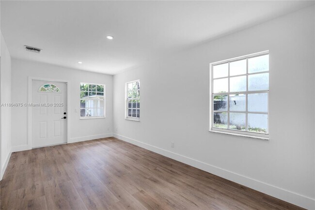 Building Photo - 9730 SW 161st St