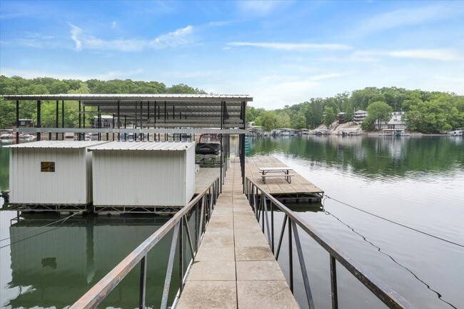 Building Photo - 24 Mimosa Rd