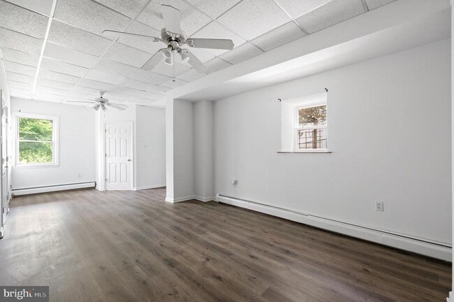 Building Photo - 153 Jones St