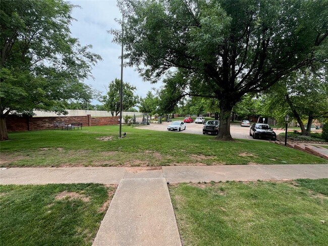 Building Photo - 6500 N Grand Blvd