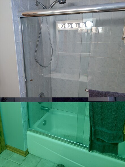 Bathroom - 5473 N Parkside Ave