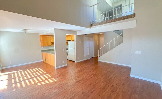 Building Photo - 861 Mola Vista Way