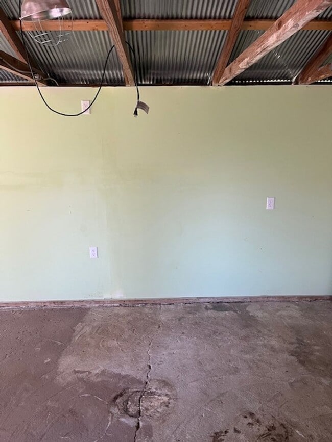 Building Photo - 72 Henry Harris Ln