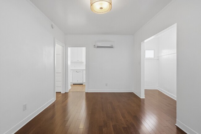 Building Photo - 4407 Melbourne Ave