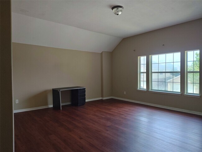 Building Photo - 16919 Creek Mountain Dr