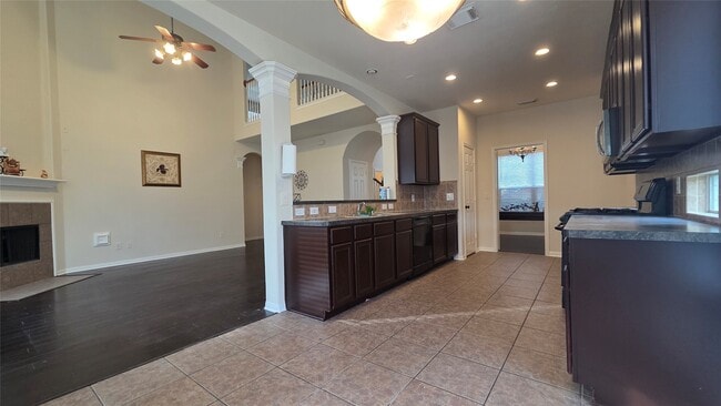 Building Photo - 7519 Chathan Glen Ln