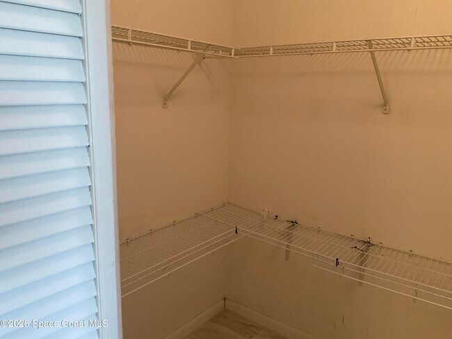 Building Photo - 1712 Valcourt St NW