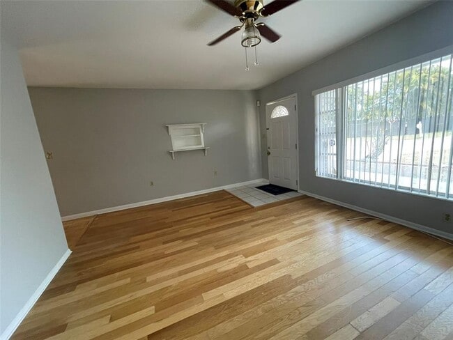 Building Photo - 804 53rd Ave Dr W