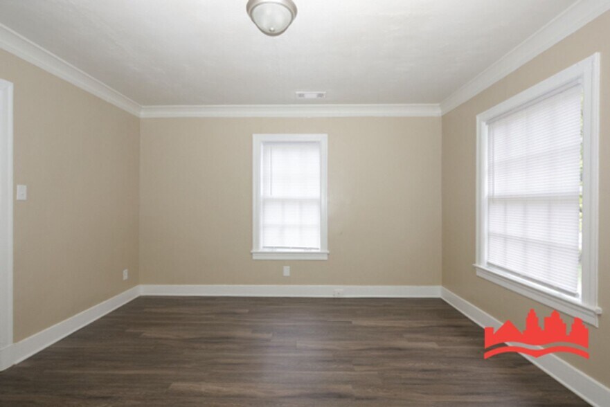 Building Photo - 3727 Rhea Ave