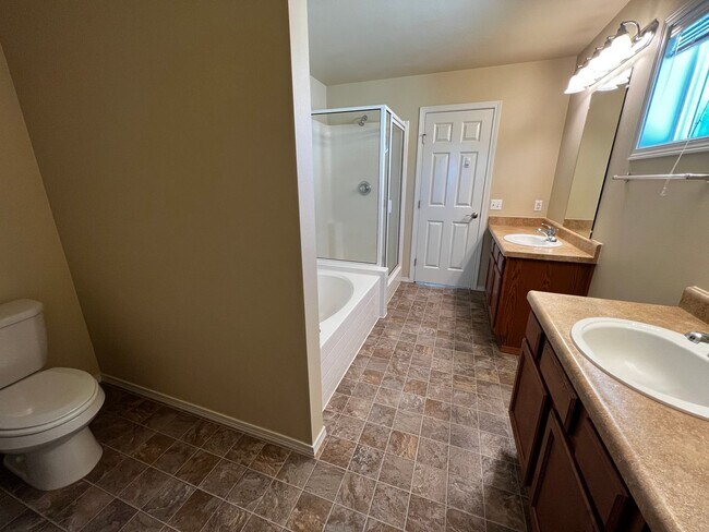 Building Photo - Dupont 3 bedroom Home for Rent