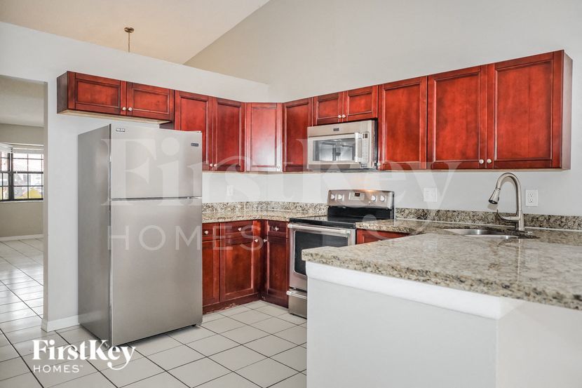 Building Photo - 8806 NW 114th Terrace