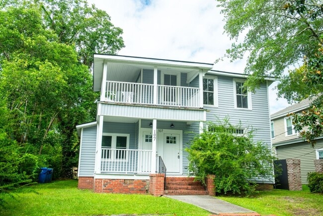 Building Photo - 107 N 13th St