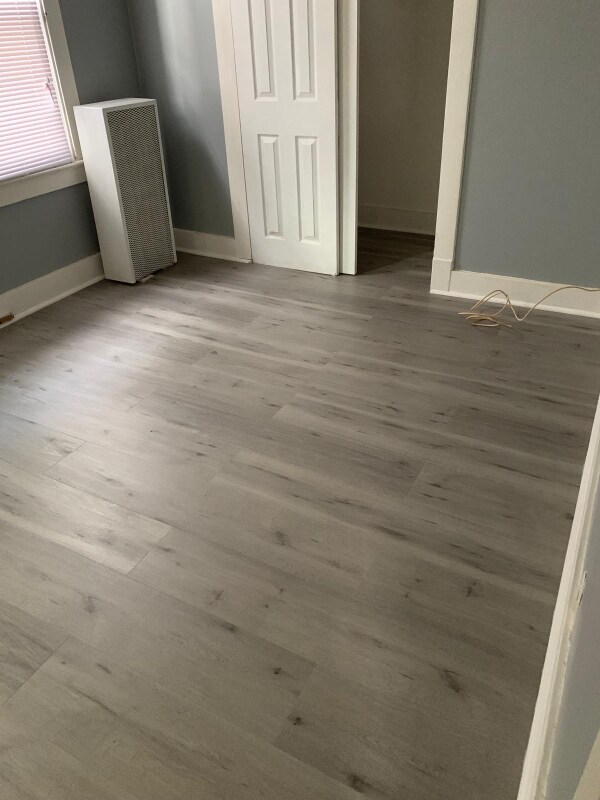 Building Photo - 543 Maple Ave