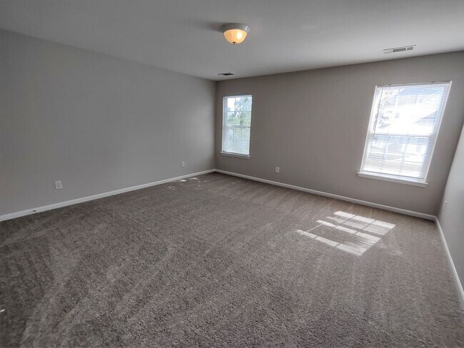Building Photo - Beautiful Home located in the McCoy Crossing Community!