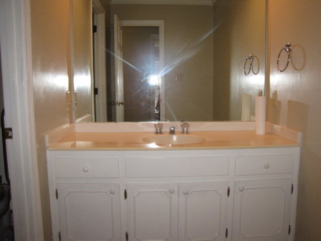 Building Photo - 2515 Pheasant Dr