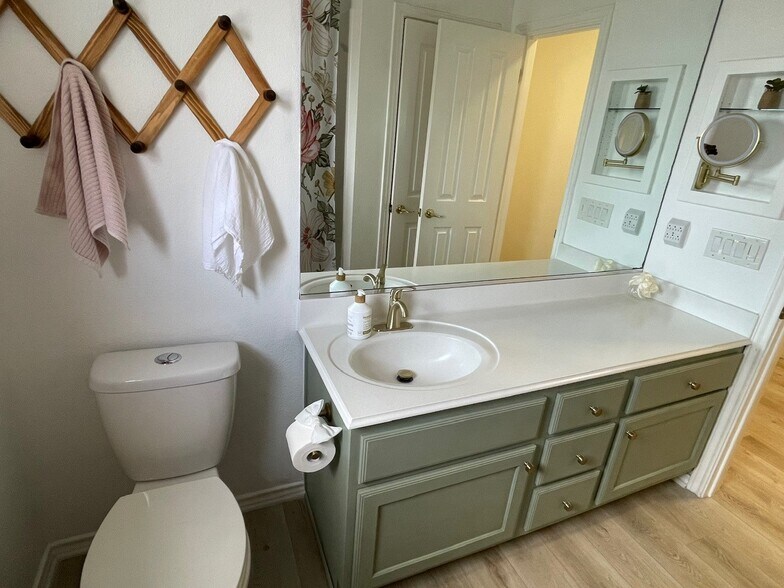 Second Bathroom - 220 Northcross Rd