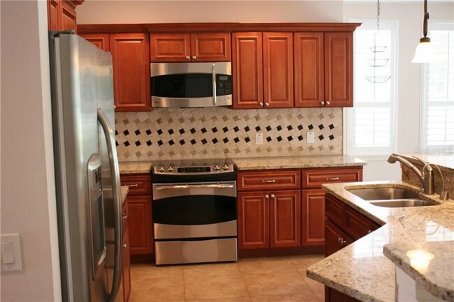 Building Photo - 11 Meridian Dr