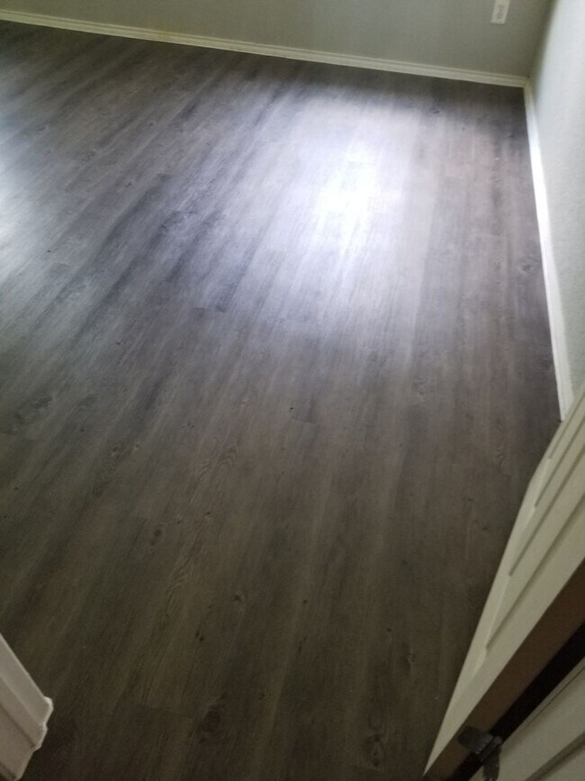 Building Photo - 2354 Mission View