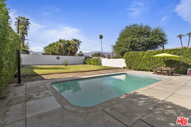 Building Photo - 74125 San Marino Way