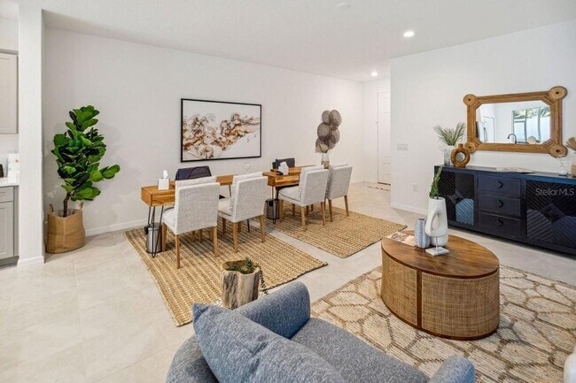 Building Photo - 3462 Caravelle St