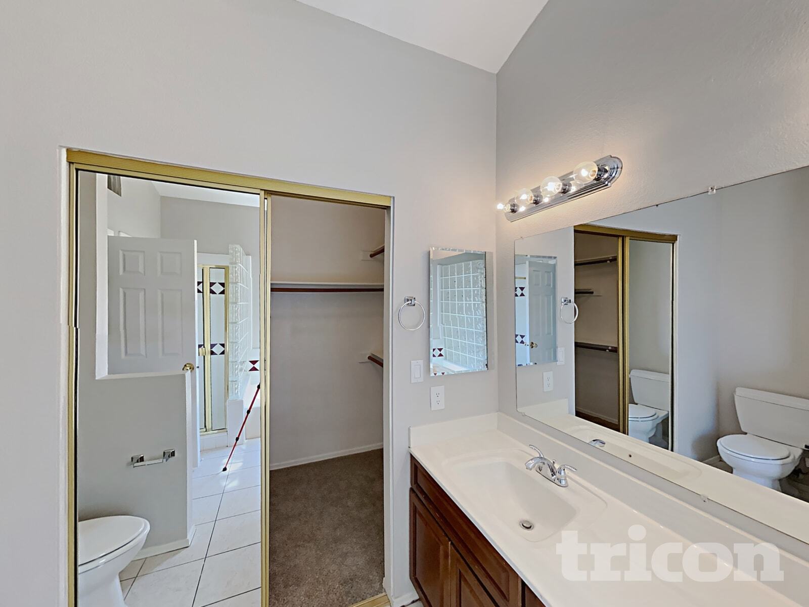 Building Photo - 3561 E Sequoia Dr