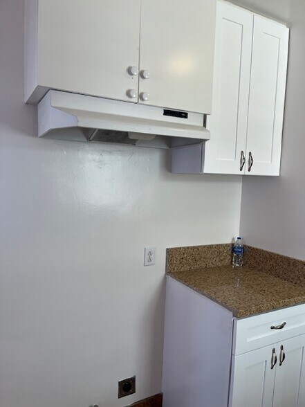 Building Photo - 9829 San Gabriel Ave