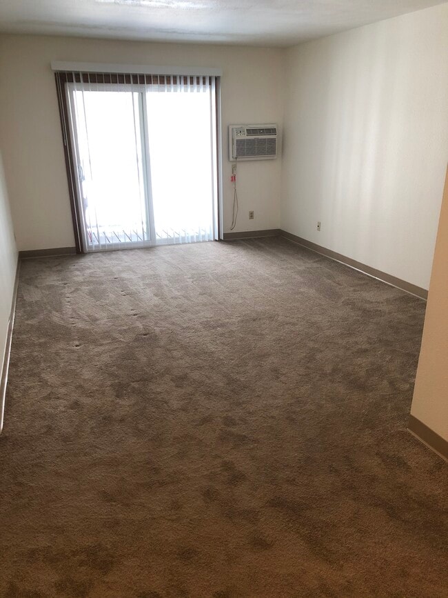 Building Photo - Foxbridge Apartments