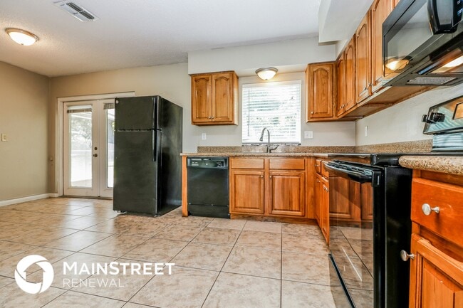 Building Photo - 7149 Wedgewood Dr